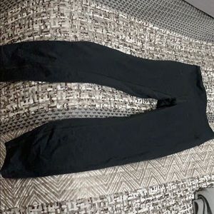 Lululemon leggings size 6